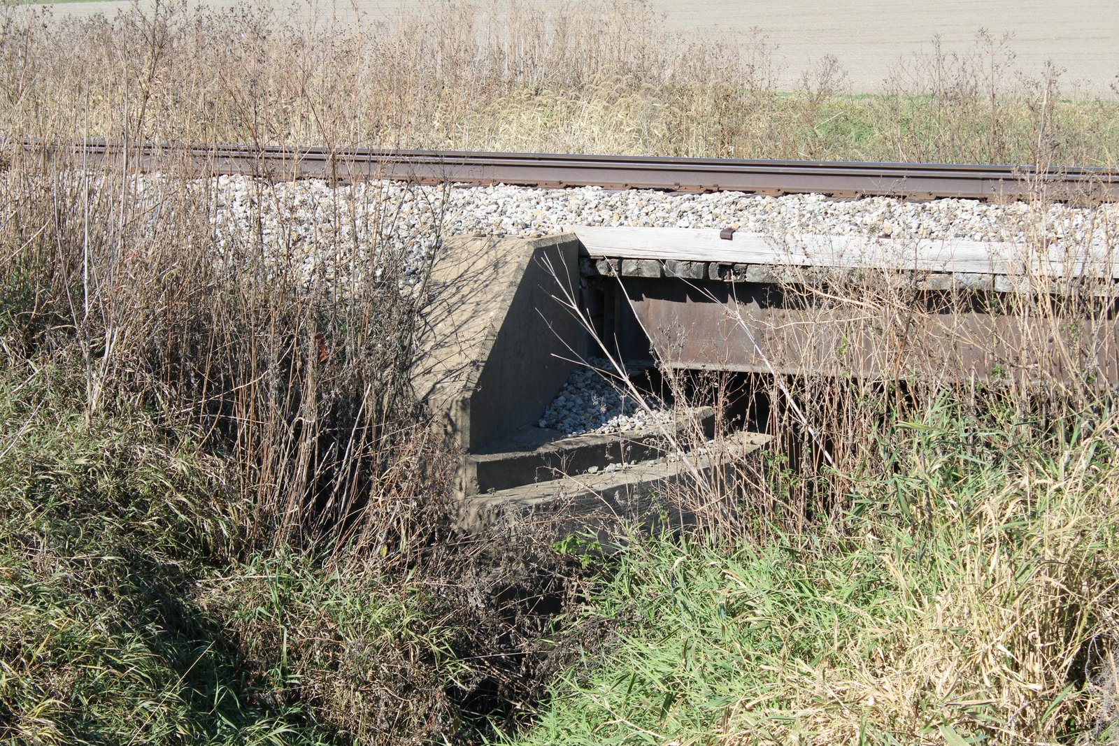 West abutment